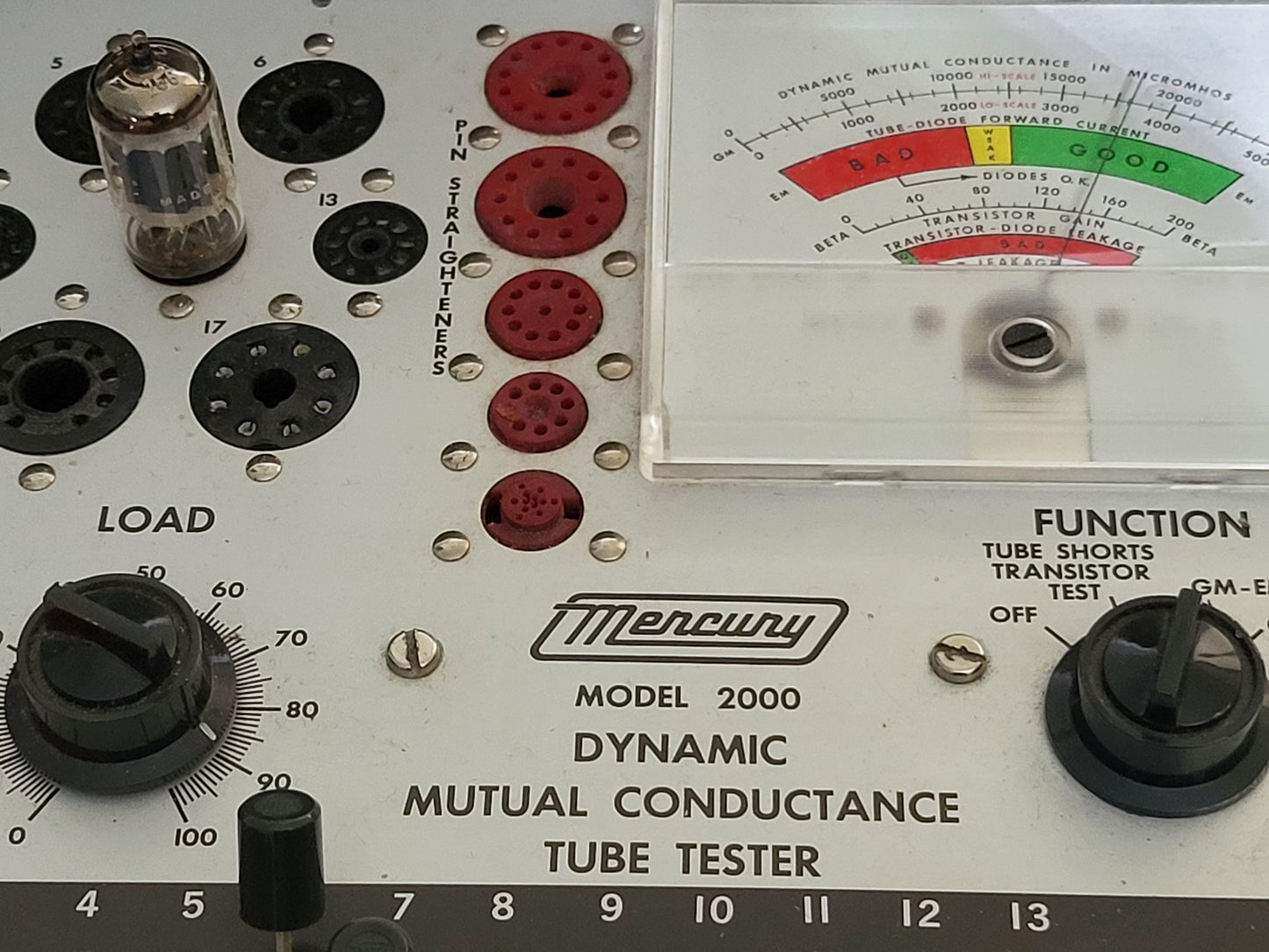 Telefunken ECC82 12AU7 17 mm lange glatte Platten, passendes Paar – Berlin 1961 – gleicher Code – NOS
