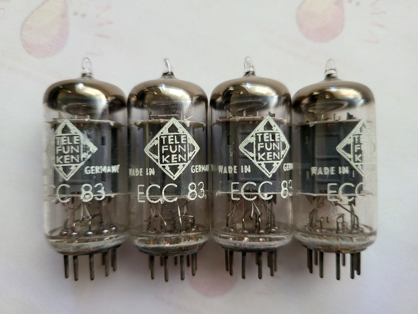 Telefunken ECC83 12AX7 Rippenplatten Matched Quad - Berlin 1957 - gleicher Code - NOS