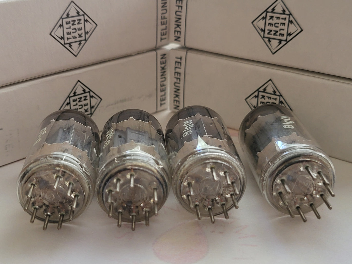 Telefunken ECC83 12AX7 Rippenplatten Matched Quad - Berlin 1957 - gleicher Code - NOS