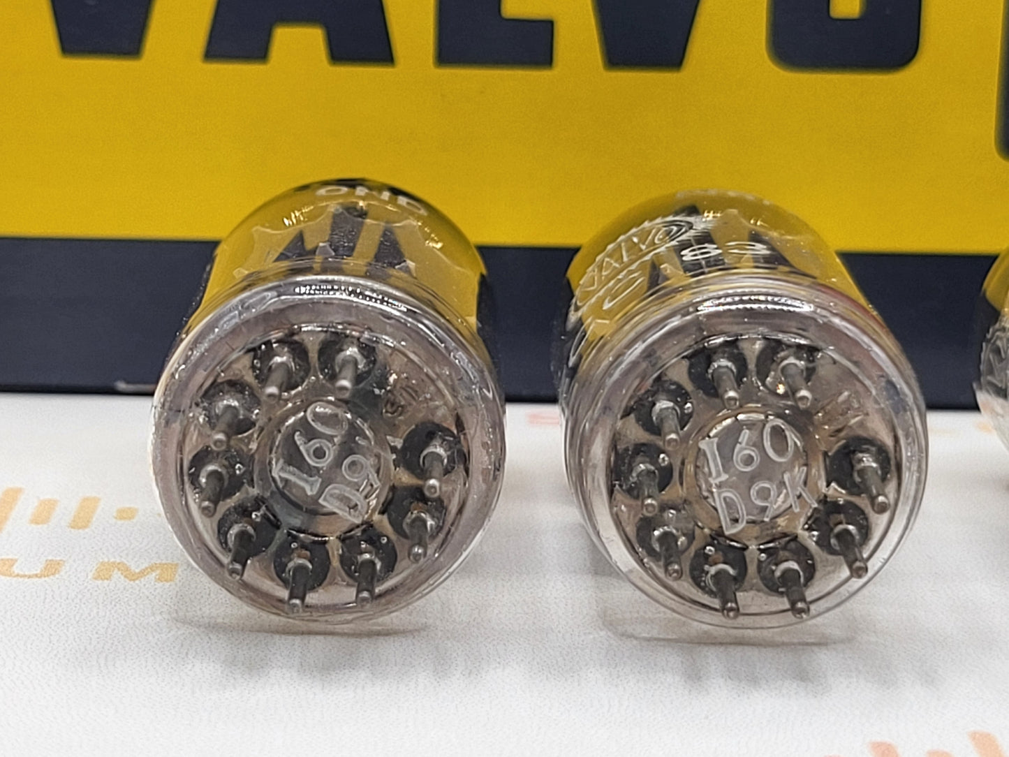 Valvo ECC83 12AX7 Short Plates Angled Getter