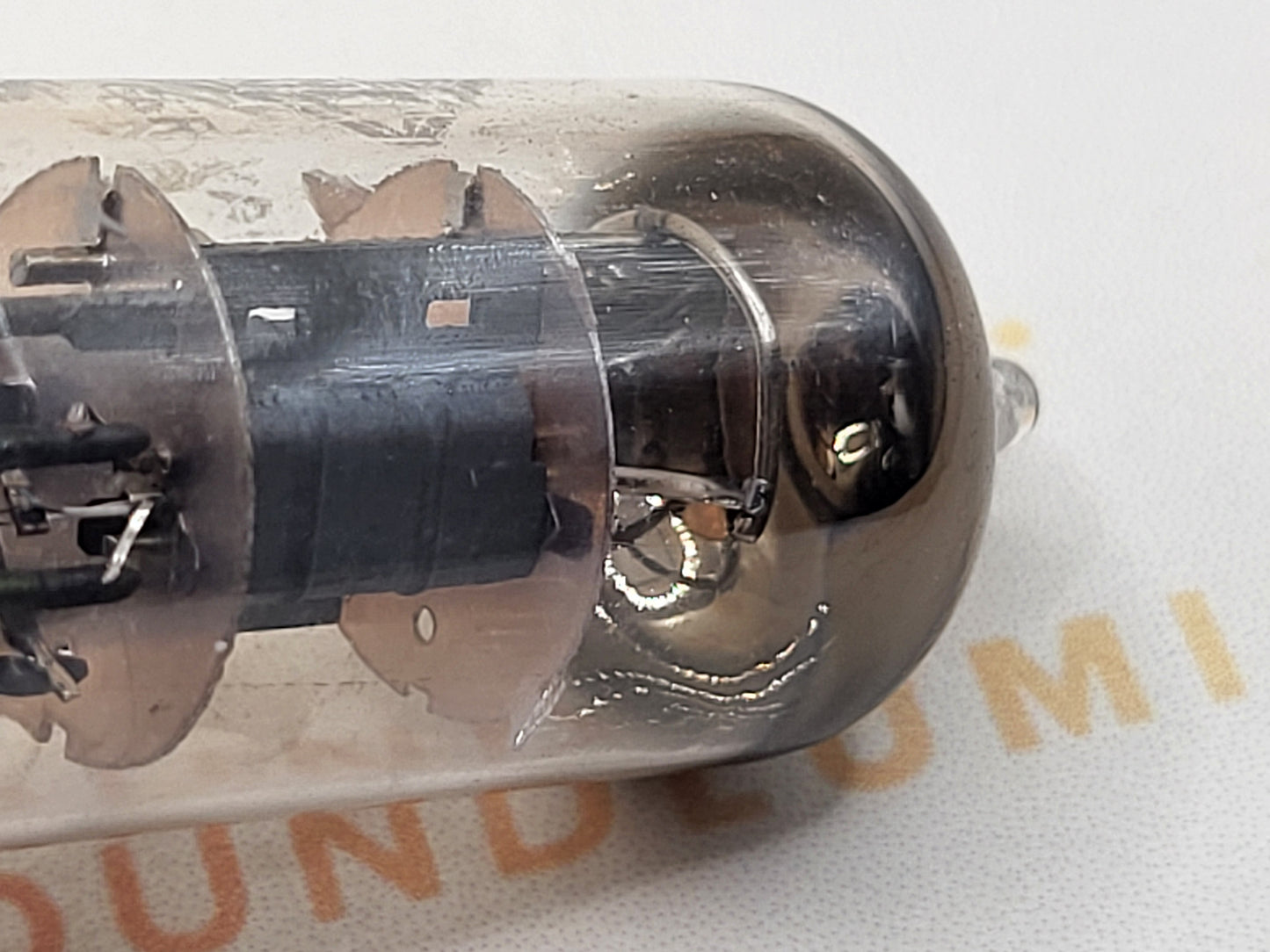 Valvo ECC81 D-Getter Coin Bottom YKB