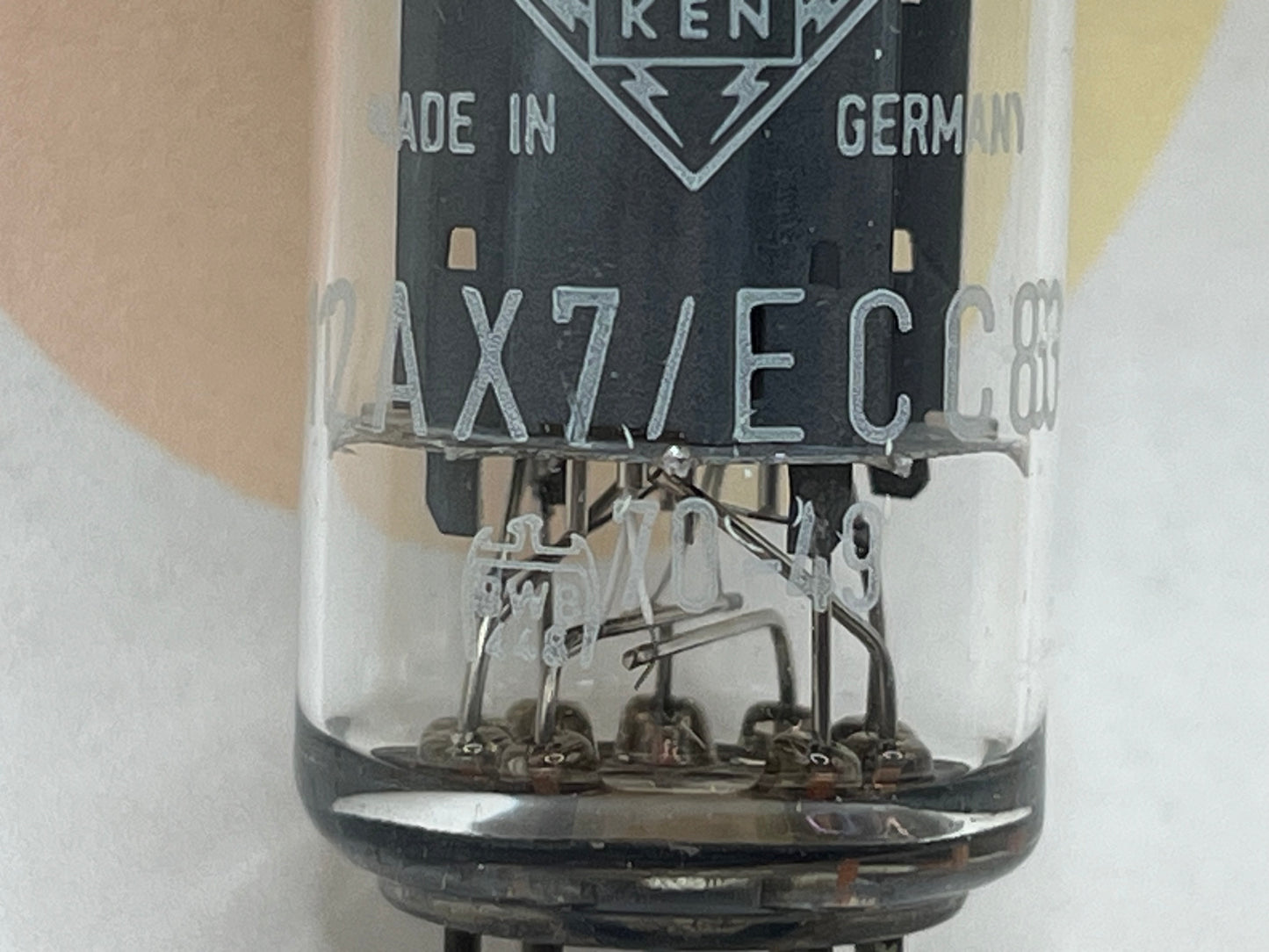 1x Telefunken 12AX7/ECC83 Smooth Plates ◇ Bottom Original Box - Ulm 1970 BWB Falcon - For US Military - NIB NOS