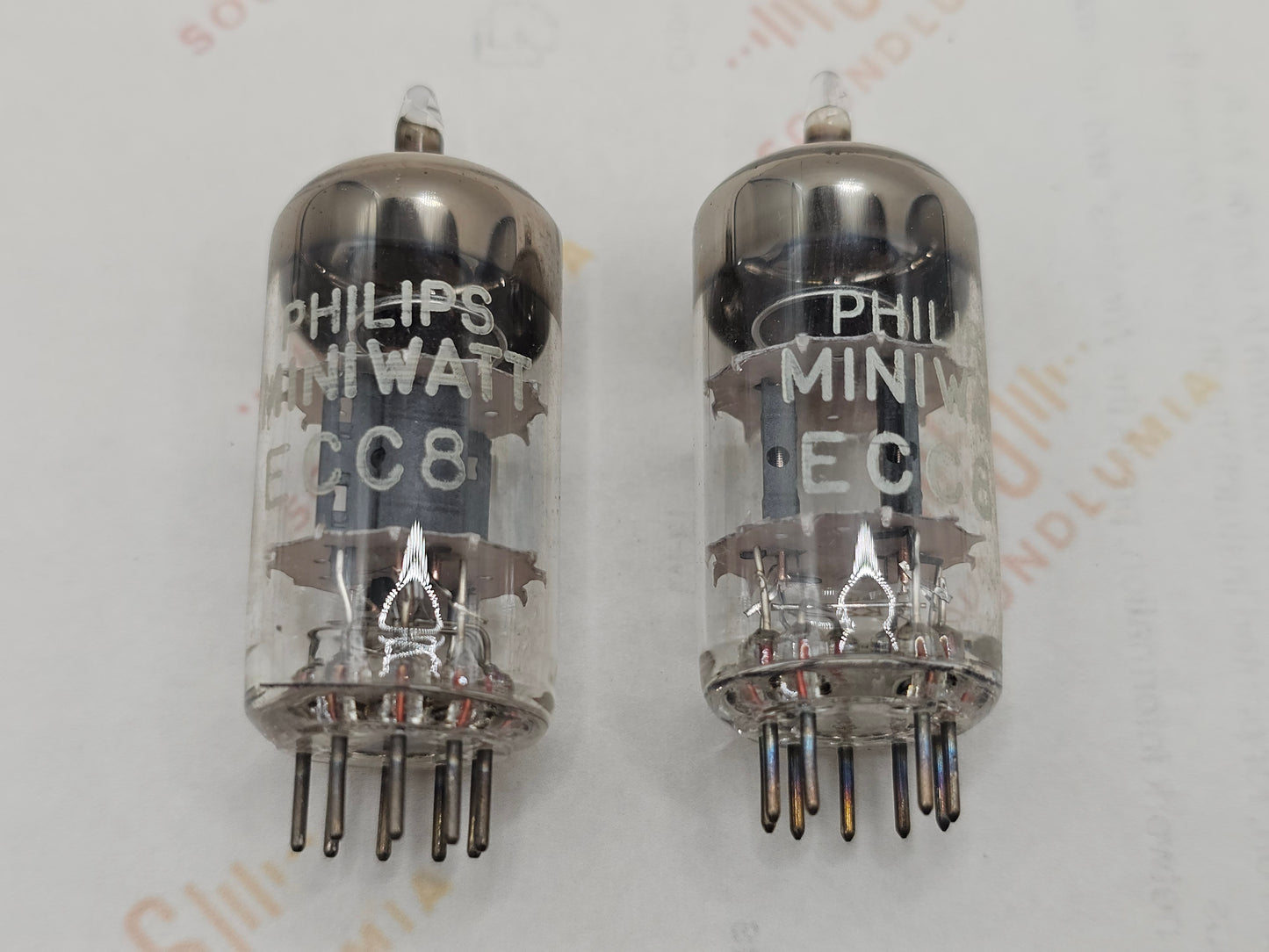 La Radiotechnique Philips France ECC81 12AT7 vintage vacuum tubes Suresnes factory NOS