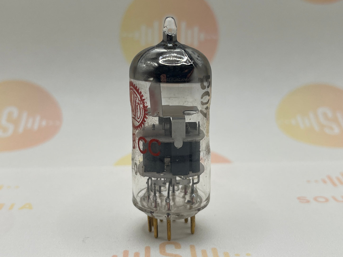 Valvo E88CC 6922 vintage vacuum tube pinched waist D-getter red label Heerlen Holland NOS