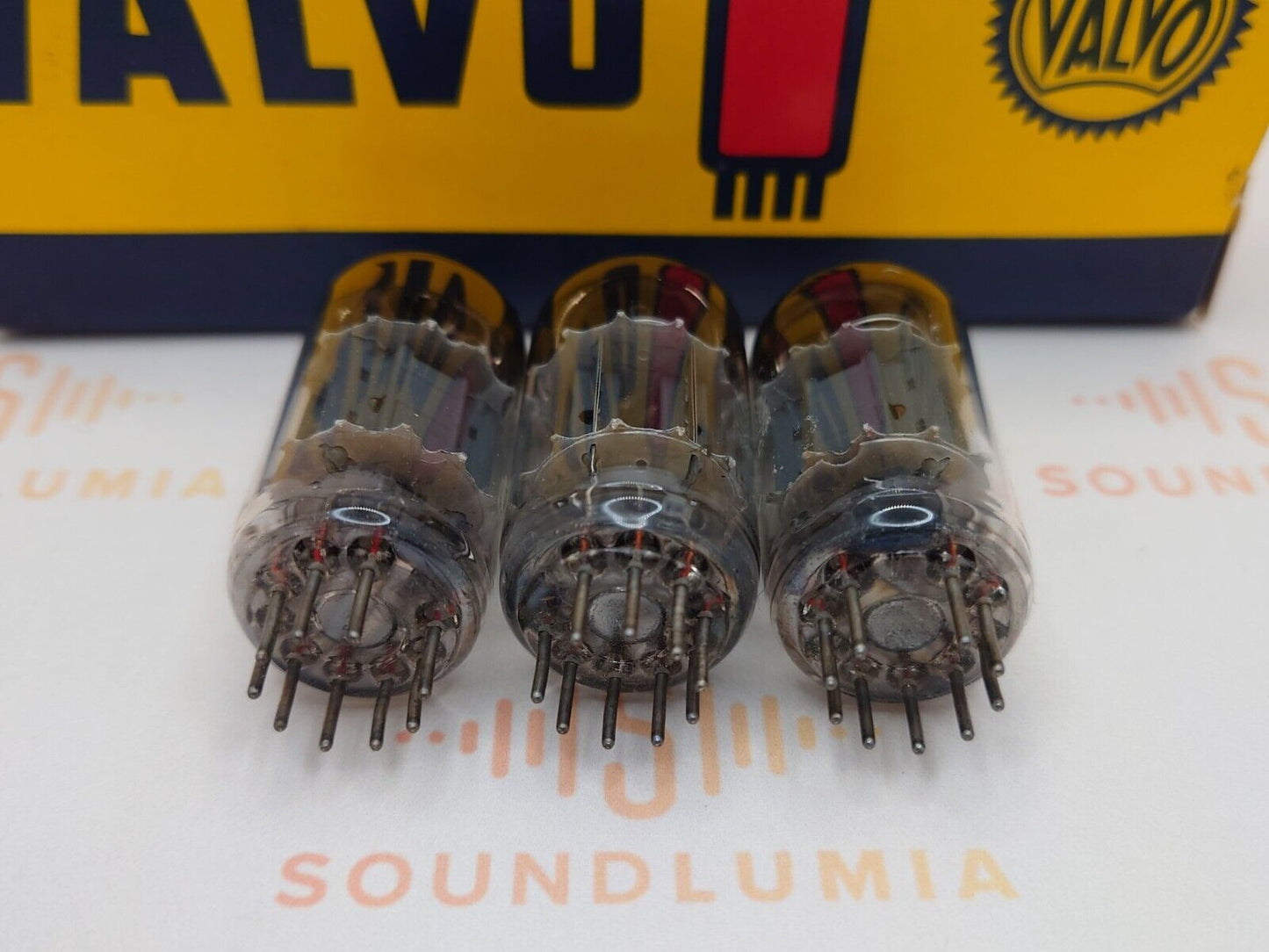 Valvo ECC82 12AU7 O-Getter Short plates Heerlen, NL