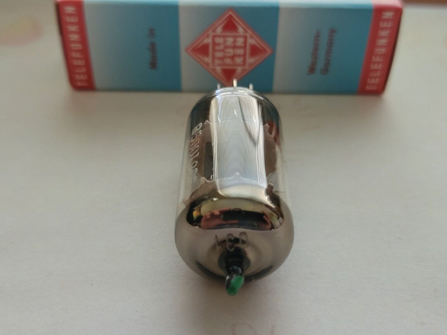 1x Telefunken ECC82 Green Tip - 17mm glatte Platten ◇ unten - Berlin 1961