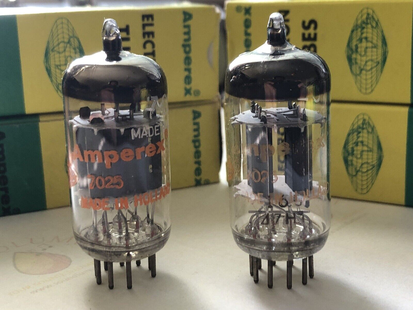 Amperex 7025 (extrem rauscharmes ECC83)