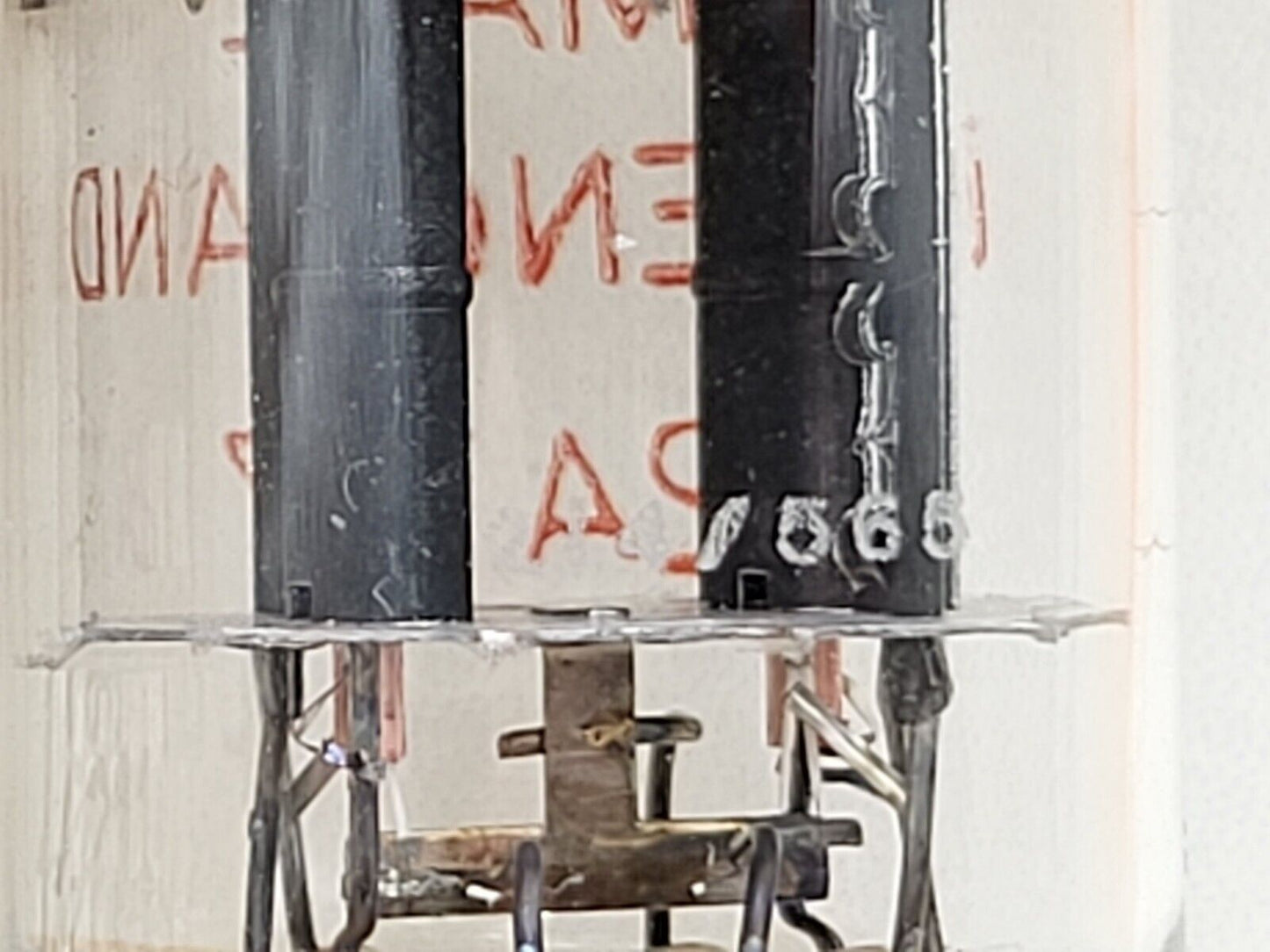 Brimar ECC81 Schwarze Platten, quadratisches Getter-Paar, passend – '64 Gt. Britain – fast neuwertig