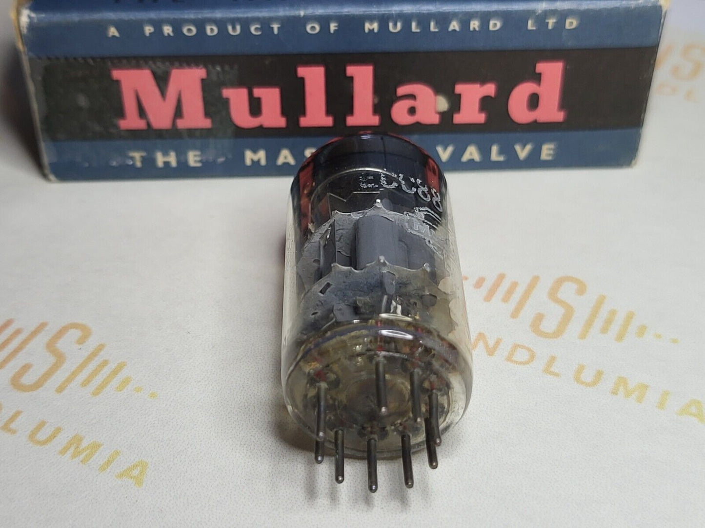 1x Mullard ECC88 6DJ8 - BVA - British Made - Blackburn 1962 GA2 - Near NOS