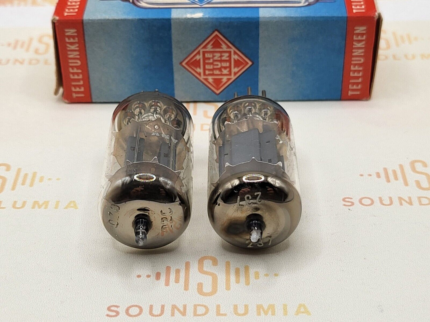 Telefunken ECC82 Matched Pair 17mm Smooth Plates ◇ Unten - Berlin 1962 - NOS