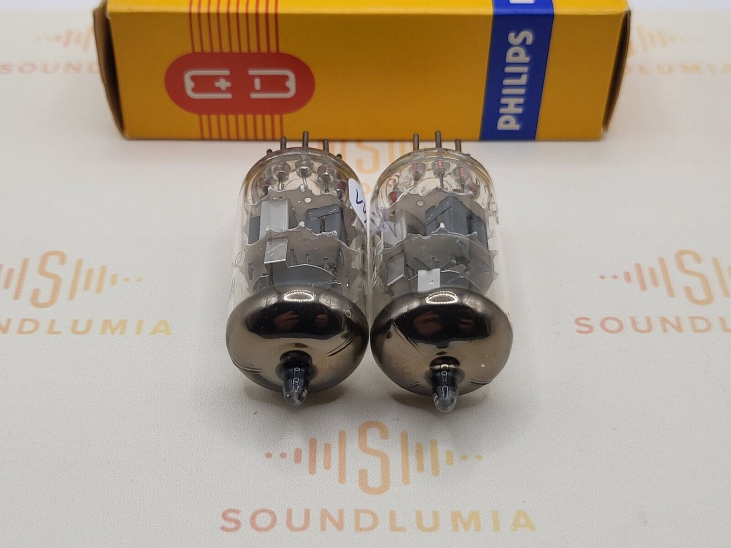2x Philips Miniwatt PCC88 7DJ8 (6DJ8 equiv.) - Heerlen, NL 1968/69 - Strong