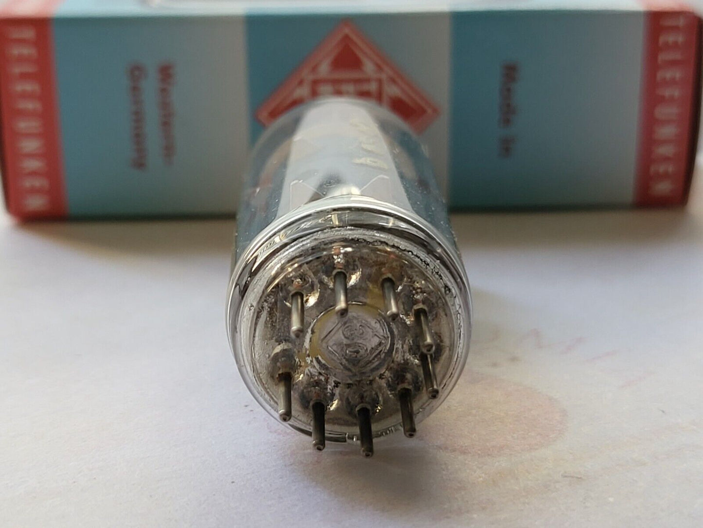 1x Telefunken EF804s ◇ unten - Berlin 1955 - NOS