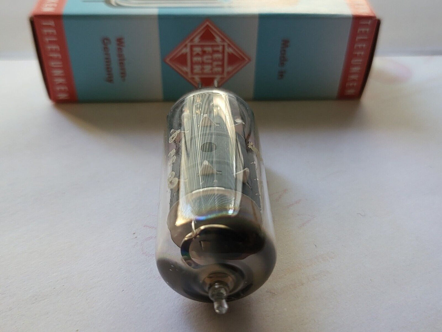1x Telefunken EF804s ◇ unten - Berlin 1955 - NOS