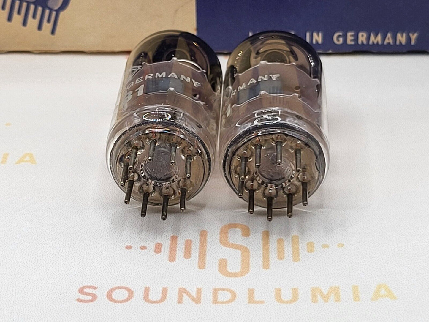 2x Telefunken ECC81 12AT7 ◇ Unten - Berlin '60 - Gleicher Code - Stark