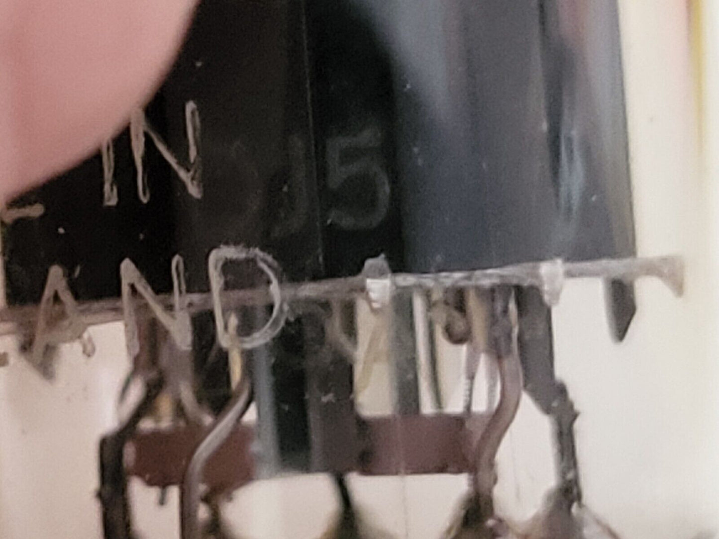 2x Philips PCC88 7DJ8 D-Getter – Miniwatt/Valvo-Etiketten – Heerlen, NL 1959 – NOS