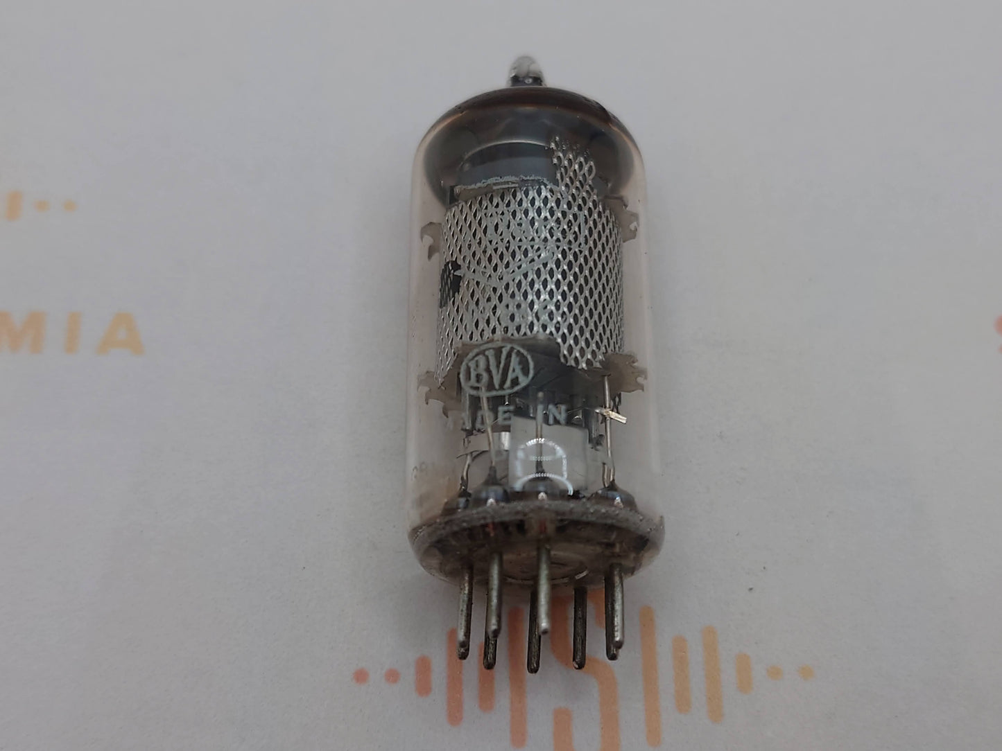 Mullard EF86 Short Mesh Plates O-getter - Blackburn