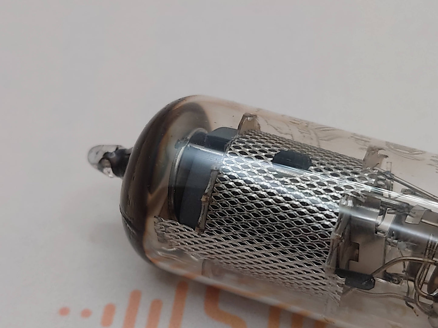 Mullard EF86 Short Mesh Plates O-getter - Blackburn