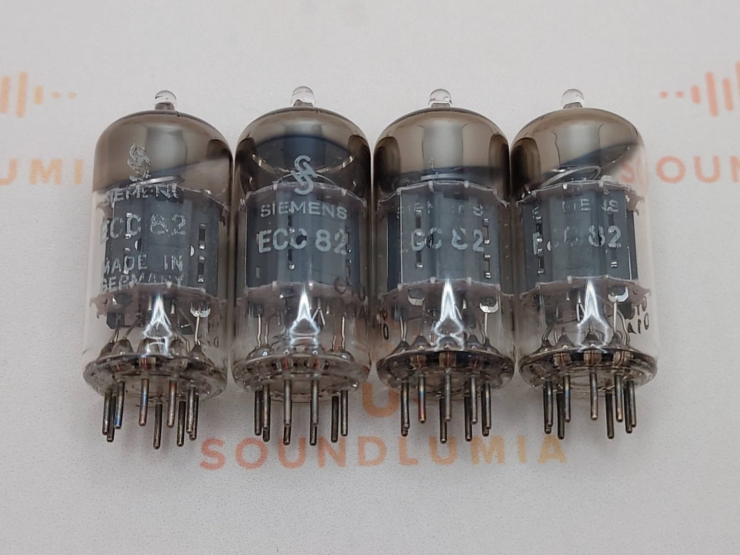 Valvo Hamburg ECC82 Short Plates 30° O-Getter