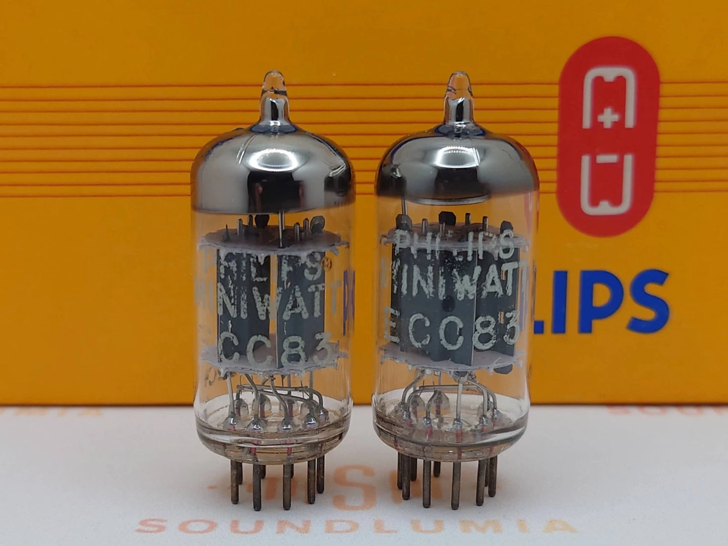 Philips ECC83 12AX7 Short Plates O-getter - Heerlen
