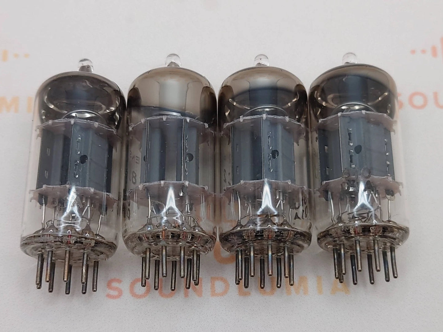 Valvo Hamburg ECC82 Short Plates 30° O-Getter