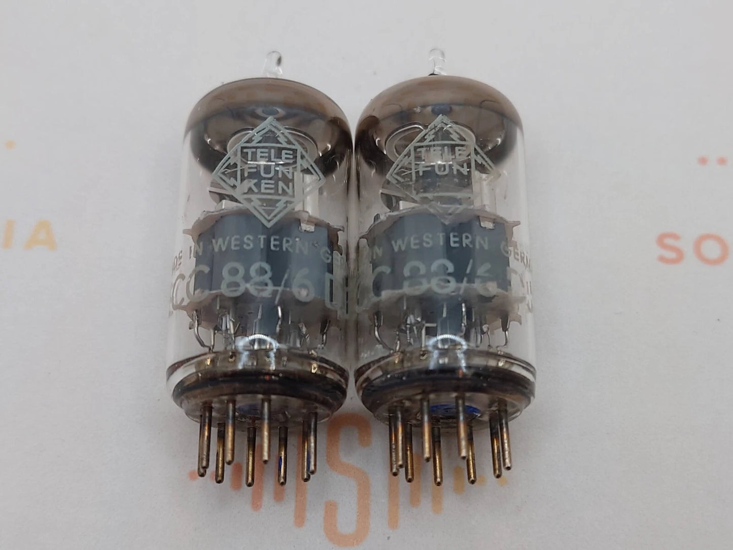 Telefunken ECC88 6DJ8 Diamond Bottom - Berlin