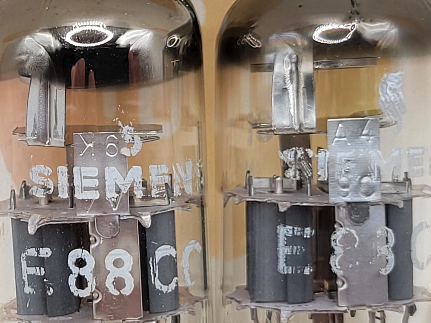 Siemens E88CC 6922 Silver Shields - Germany