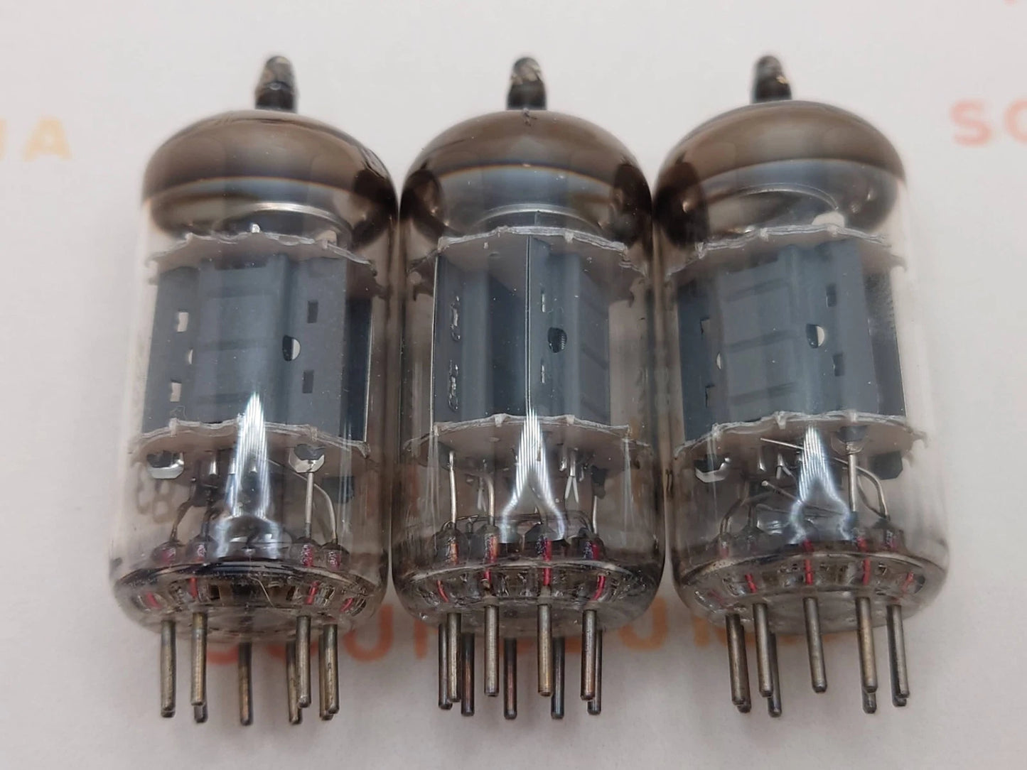 Valvo ECC83 Short Plates O-getter - Heerlen