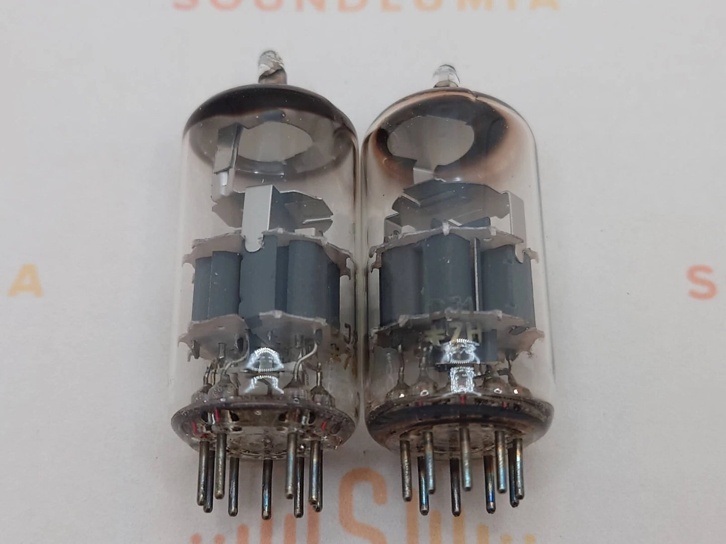 1x Siemens PCC88 = 7DJ8 (6DJ8-Äquiv.) - DJ0 ‡7C - München, 1957 - Getestete NOS