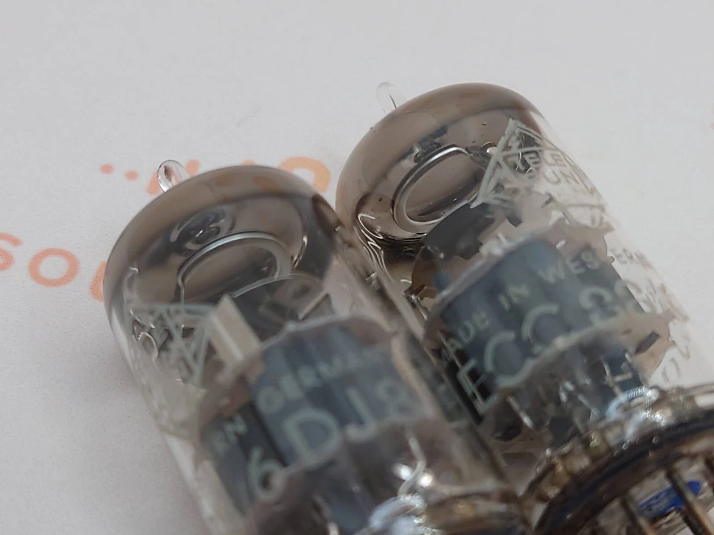 Telefunken ECC88 6DJ8 Diamond Bottom - Berlin