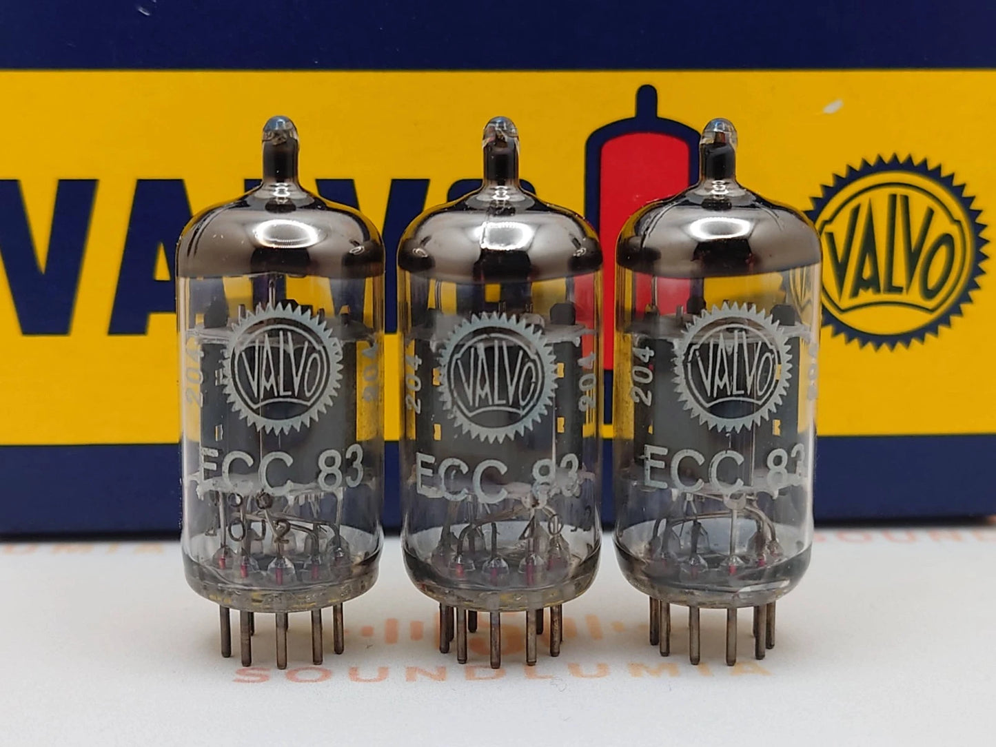 Valvo ECC83 12AX7 Short Plates Dimple Disc Getter - Heerlen