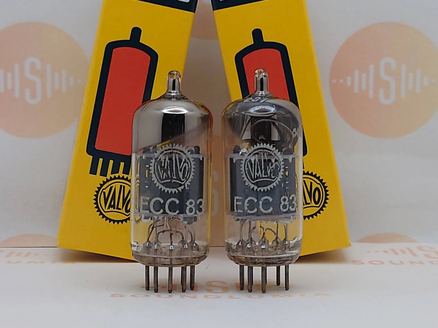 Valvo ECC83 12AX7 Short Plates Angled Getter