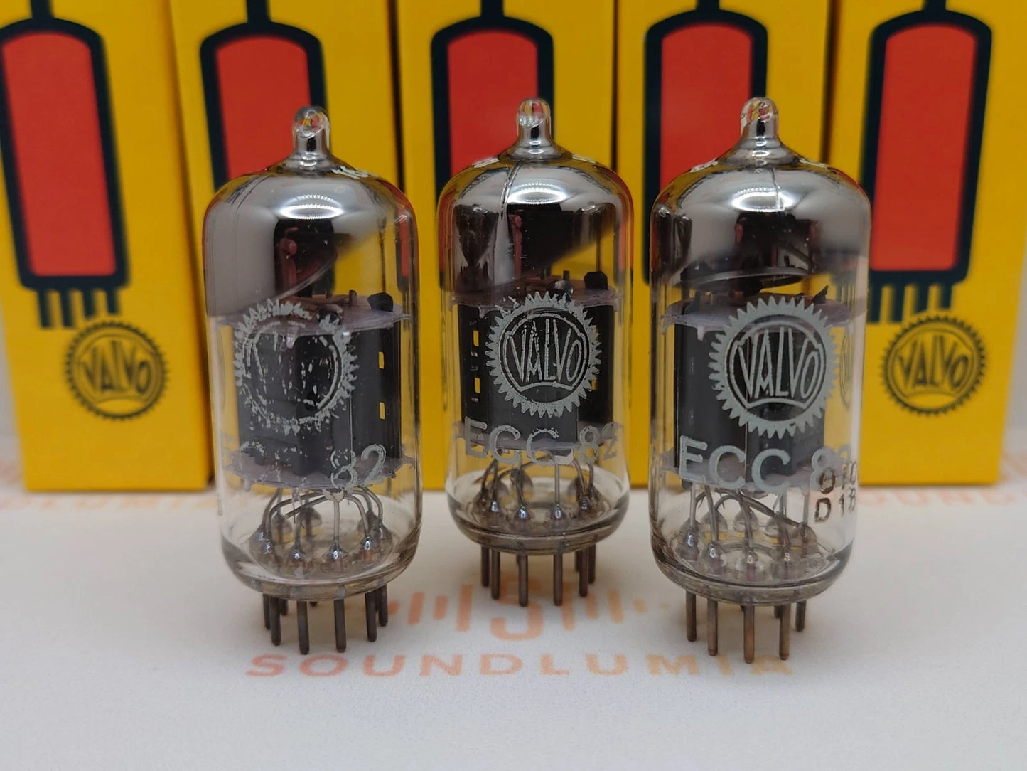 Valvo Hamburg ECC82 Short Plates 30° O-Getter