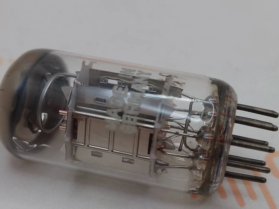 Siemens ECC82 12AU7 vacuum tube with O-Getter, image 23