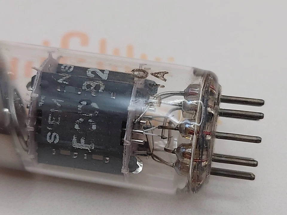 Valvo Hamburg ECC82 Short Plates 30° O-Getter