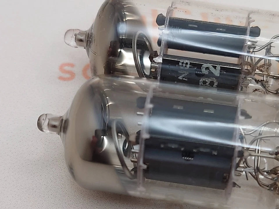 Valvo Hamburg ECC82 Short Plates 30° O-Getter