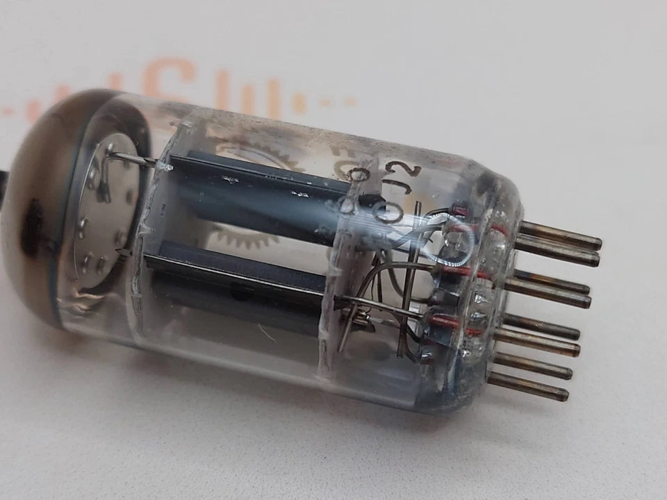 Valvo ECC83 12AX7 Short Plates Dimple Disc Getter - Heerlen