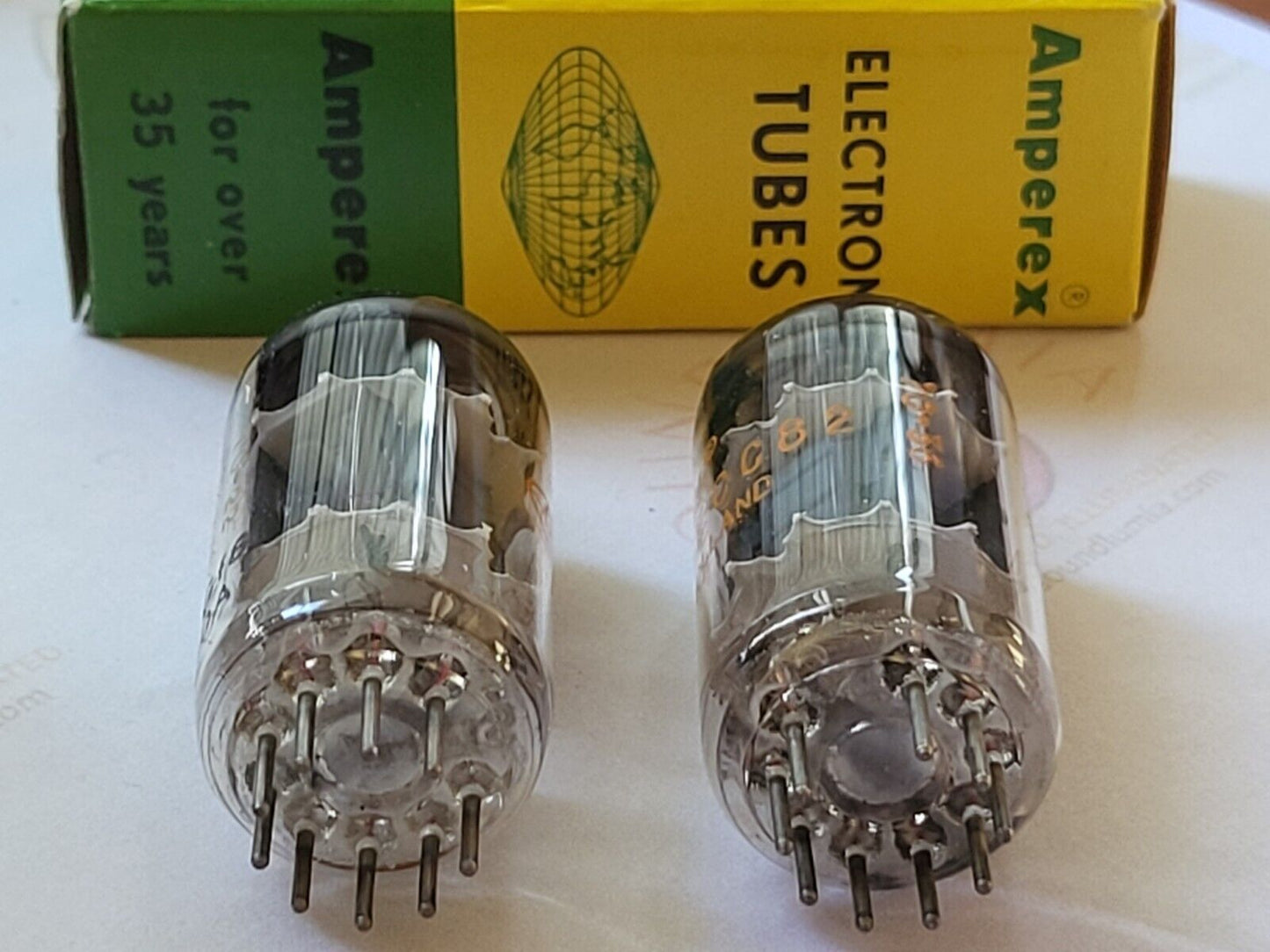 Amperex 12AU7 ECC82 Röhren, passendes Paar – Orange Globe – Holland 1960 – extrem selten – NOS