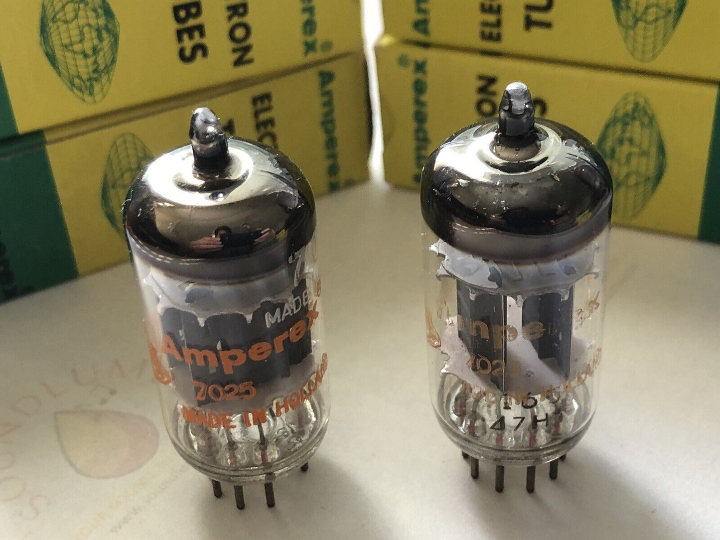 Amperex 7025 (extrem rauscharmes ECC83)