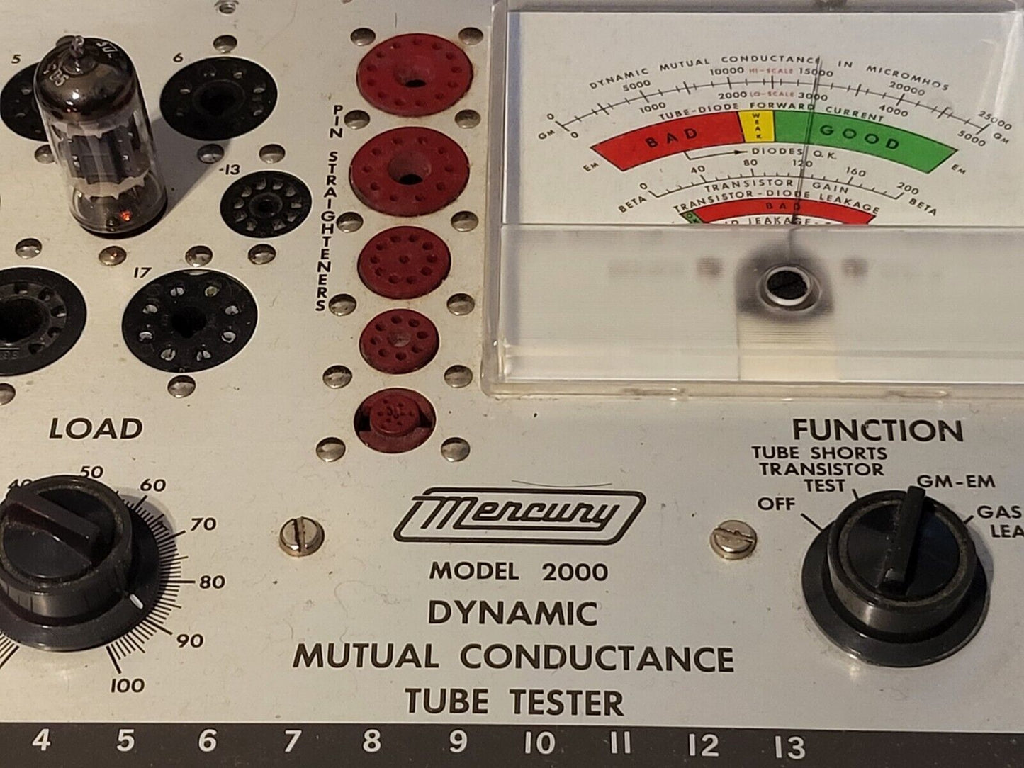 Telefunken ECC82 Röhren, gerippte Platten, passendes Paar – Berlin 1955 – gleicher Code – NOS