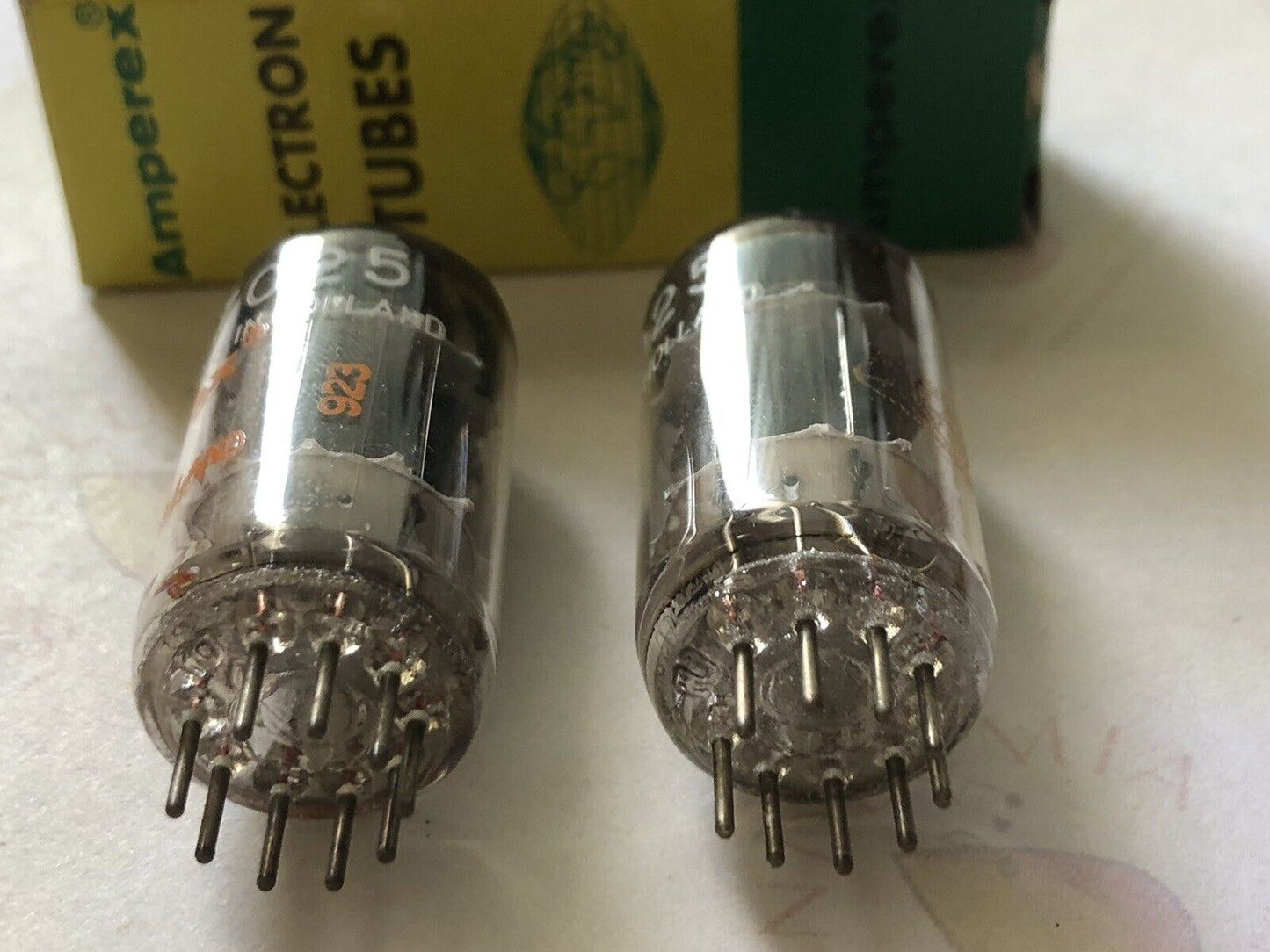 Amperex 7025 (extrem rauscharmes ECC83)