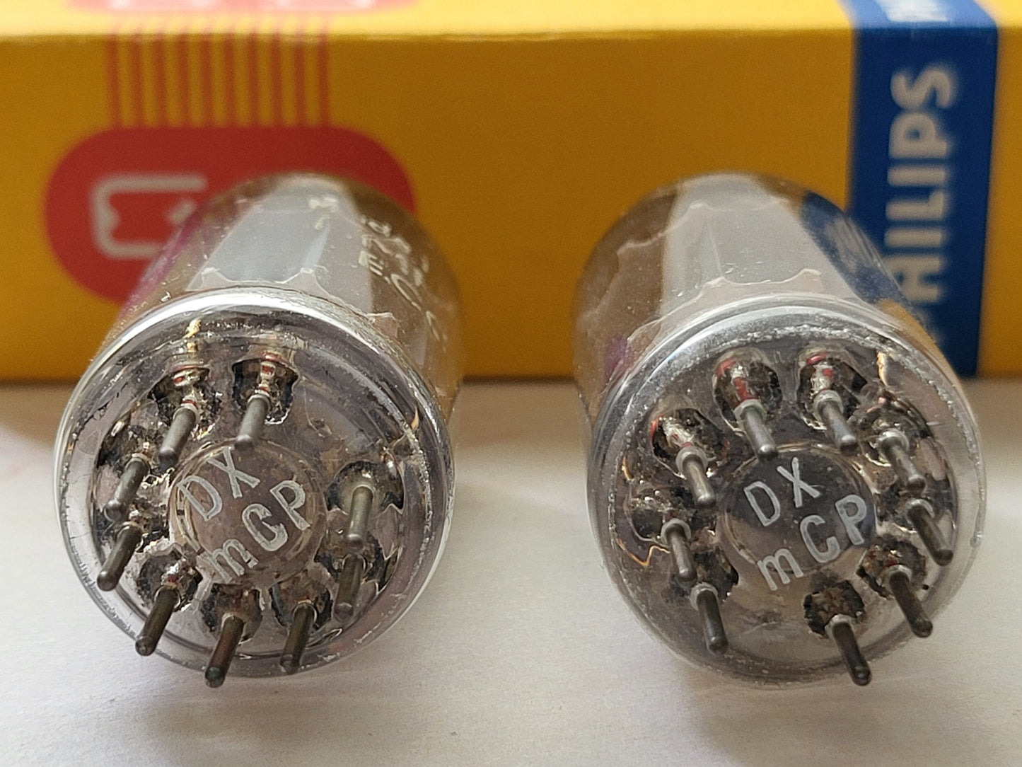 Philips ECC83 12AX7 Matched Pair Long Plates Foil D 45° Getter - DX mCP (Valvo Hamburg, 1953-1954) - NOS