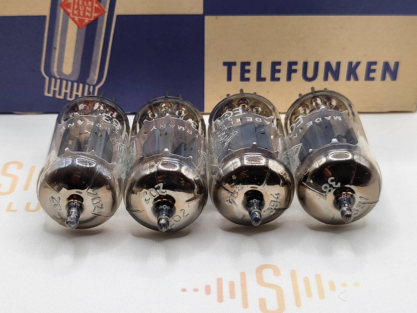 Telefunken ECC83 12AX7 Plaques lisses Berlin