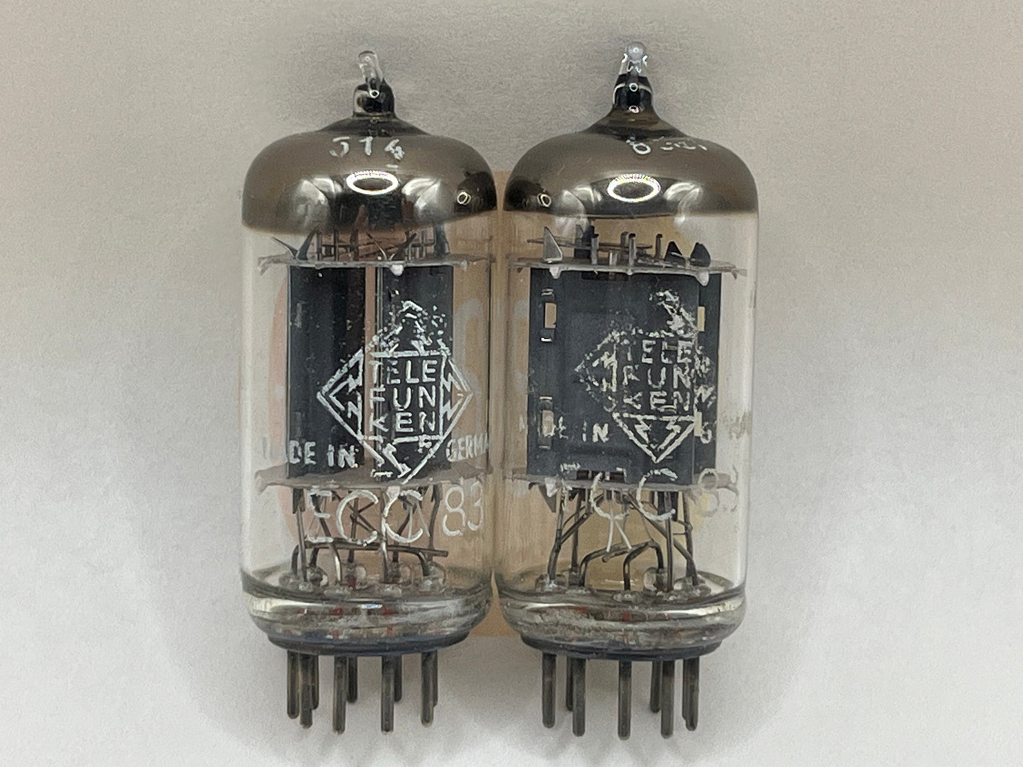 Telefunken ECC83 12AX7 Plaques nervurées Berlin  