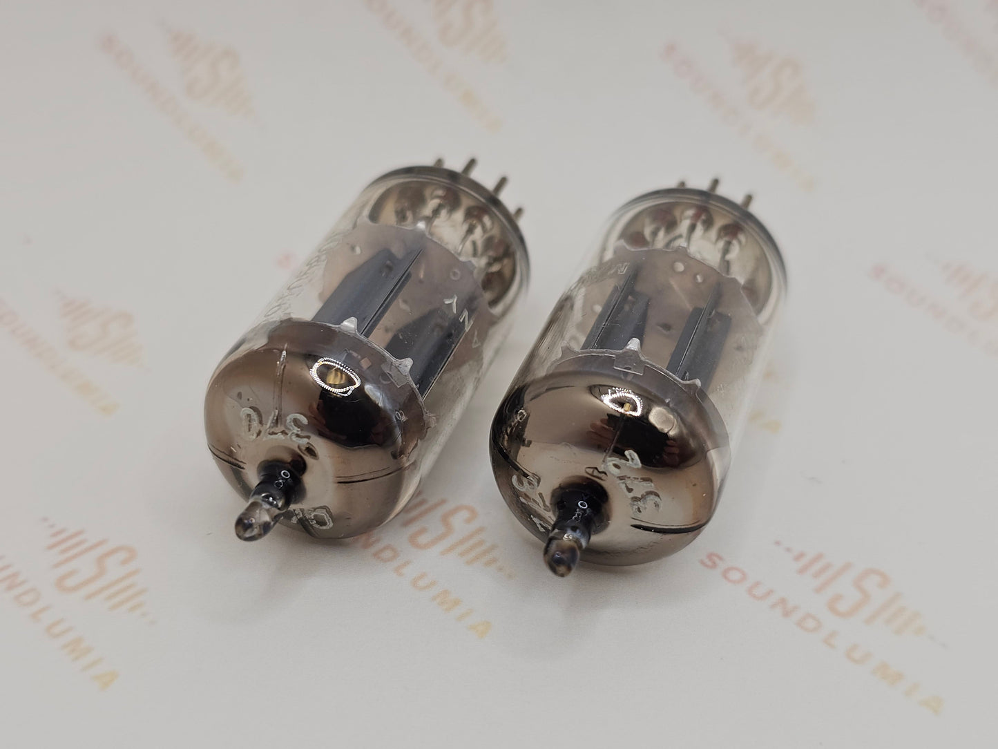 Telefunken ECC83 12AX7 Plaques lisses Berlin