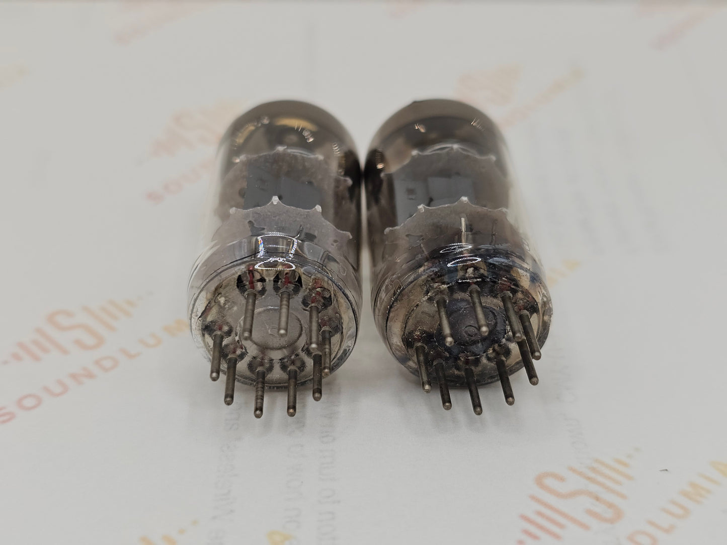 1对 Mullard ECC81 12AT7 O型吸油管（匹配对装） - 布莱克本 1965/66 - 全新库存