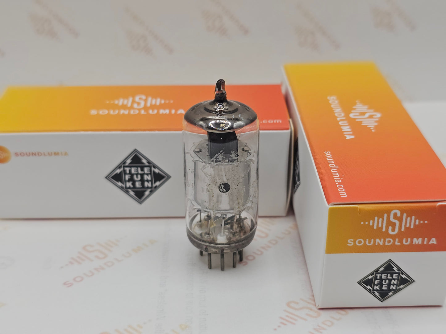 Telefunken EF86 6267 Silver Plates O-getter ◇ Bottom