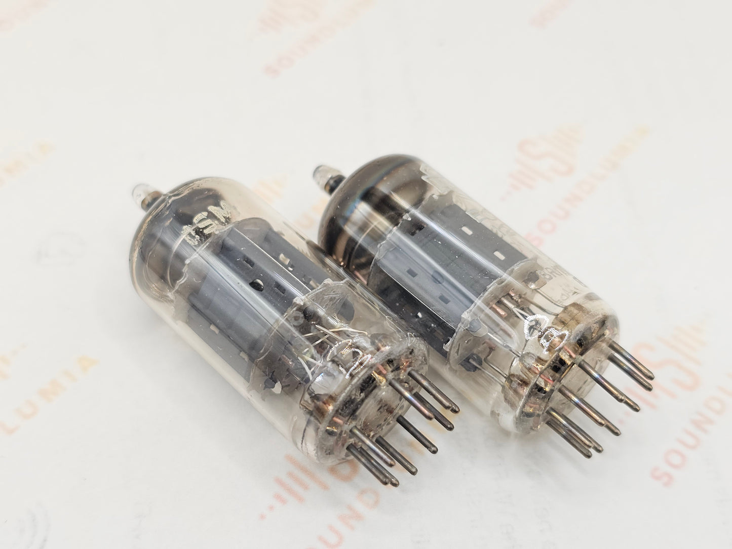 Mullard ECC83 12AX7 Kurze Platten