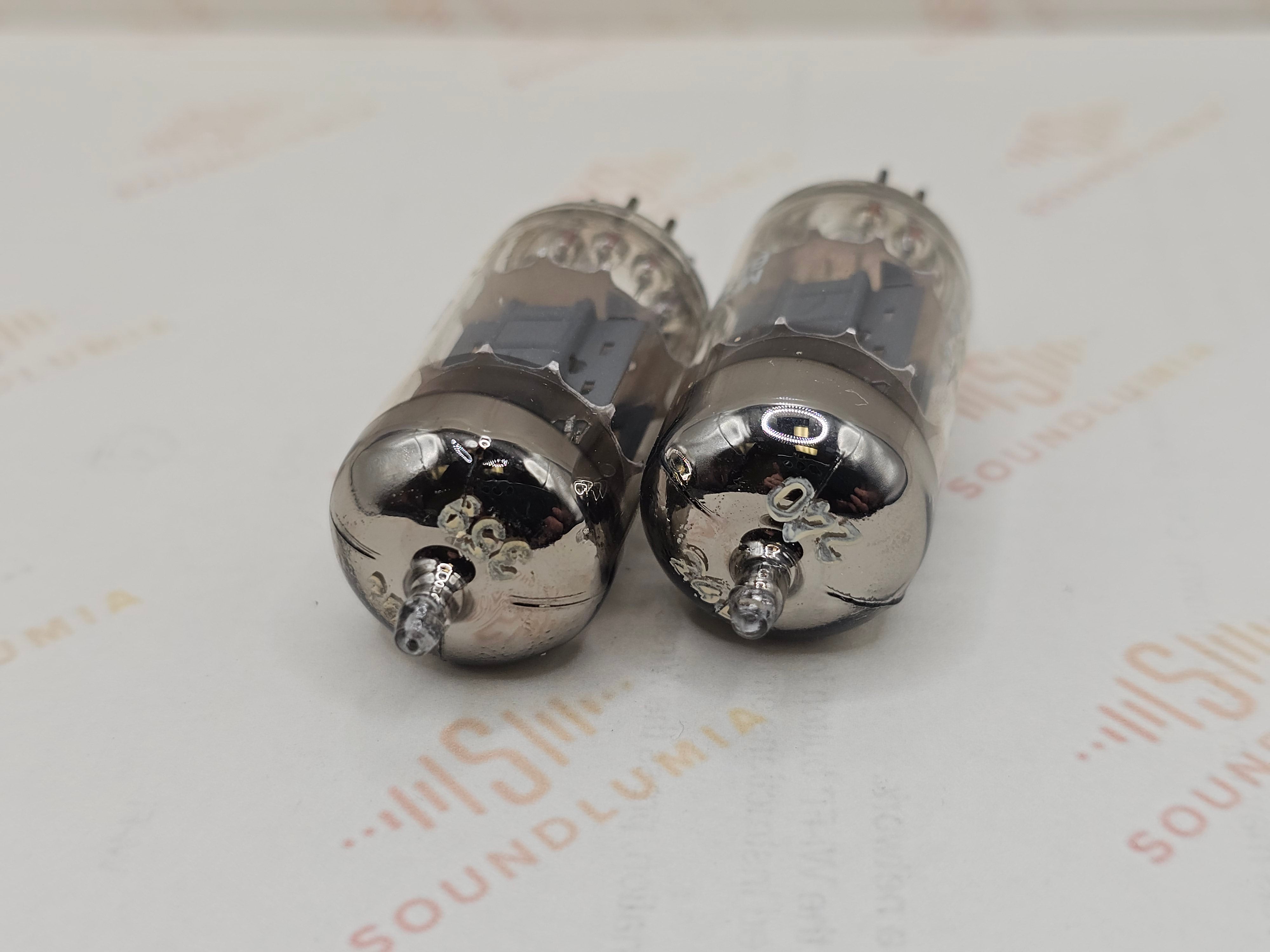 Siemens ECC83 12AX7 Vacuum Tube | O-Getter | Short Plates | Soundlumia