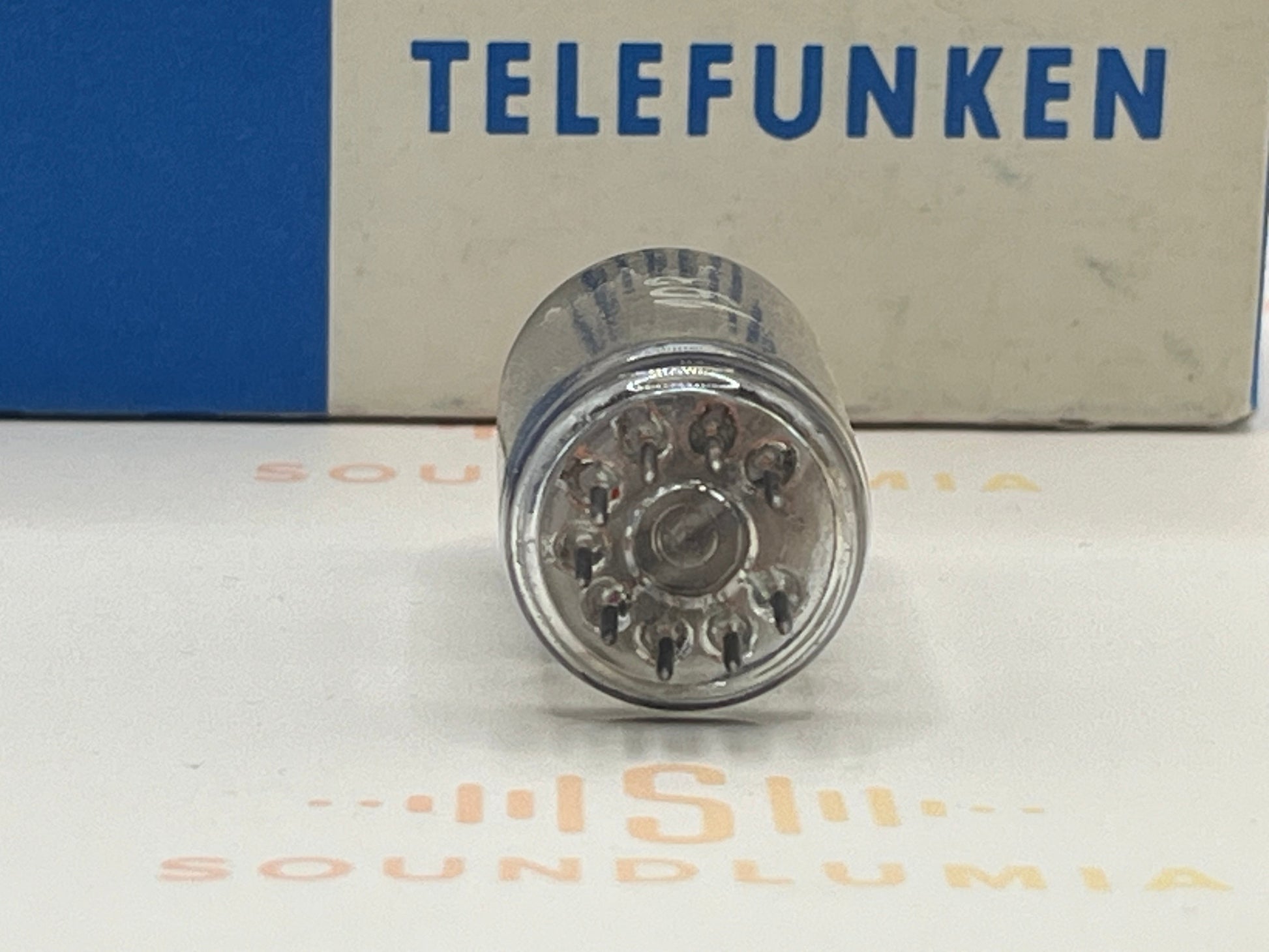 Telefunken ECC82 12AU7 vintage vacuum tube ribbed plates pre diamond bottom Germany NOS