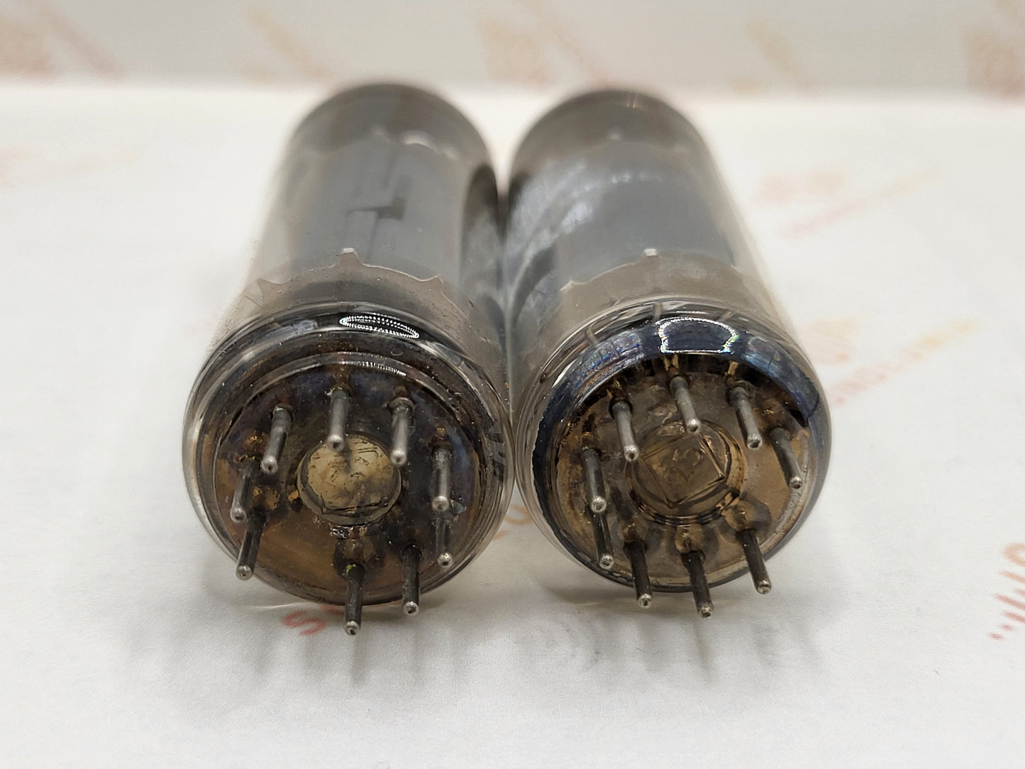 Telefunken EL84 6BQ5 O-getter ◇ Bottom - Germany